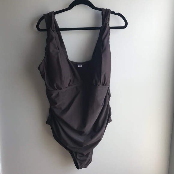 Old Navy Other - Old Navy / One Piece Swimsuit - 3X (NWOT)